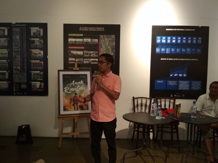 4 Kunci novel laris manis ala penulis best seller Negeri 5 Menara