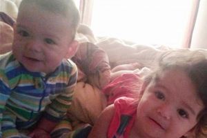 Terkunci di mobil panas akibat ulah sang ibu, 2 balita ini meninggal