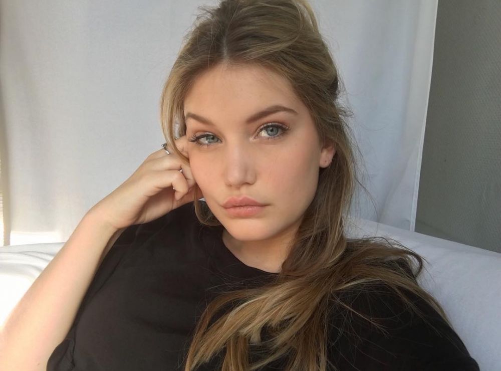 Iza Ijzerman, model yang disebut kembaran Gigi Hadid versi curvy