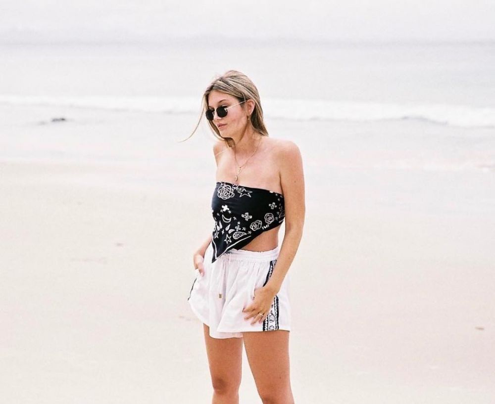 Iza Ijzerman, model yang disebut kembaran Gigi Hadid versi curvy