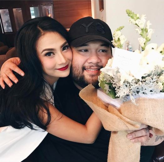 Nikah diam-diam, ini 10 potret kemesraan Vanessa Angel-Didi Mahardika