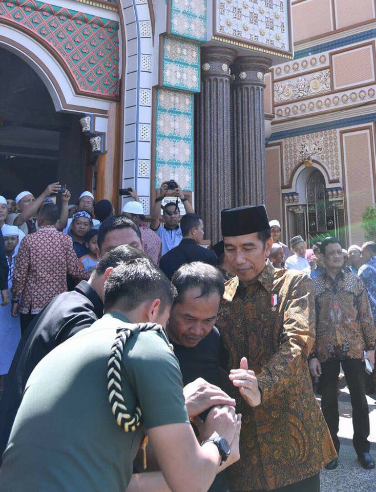10 Foto ekspresi Jokowi di berbagai acara, masa wajah gini diktator?