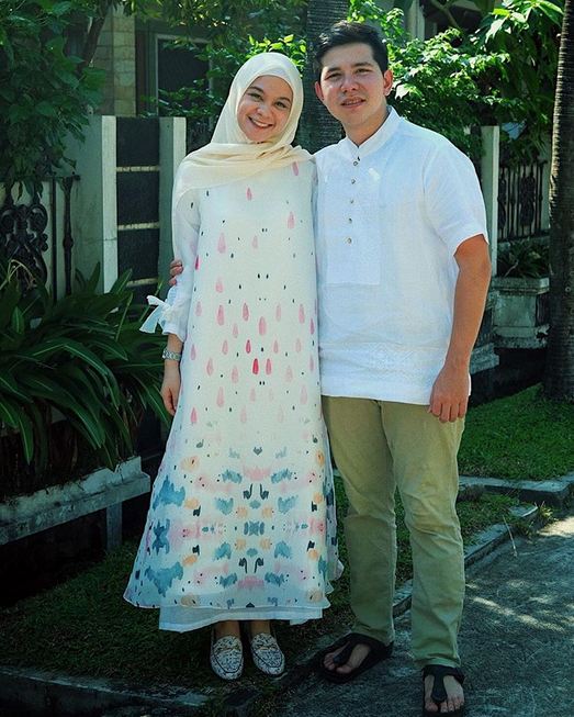 7 Sebutan nama keluarga artis ini unik abis, kompak banget deh!