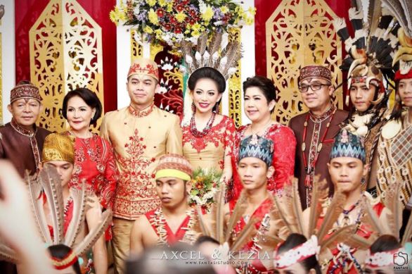 7 Pria ini pencuri hati mantan personel grup vokal cewek Indonesia