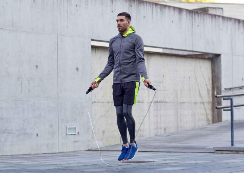 8 Tali skiping terbaik di dunia, bisa terkoneksi aplikasi gym