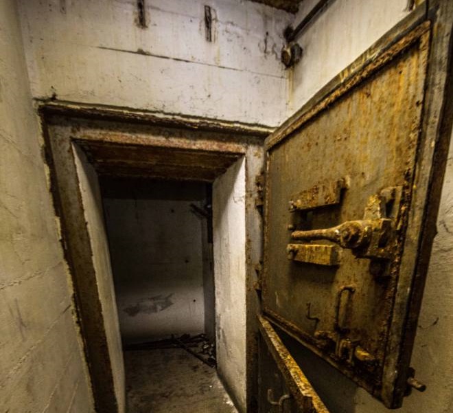 10 Potret bunker rahasia peninggalan Hitler, suasananya mencekam