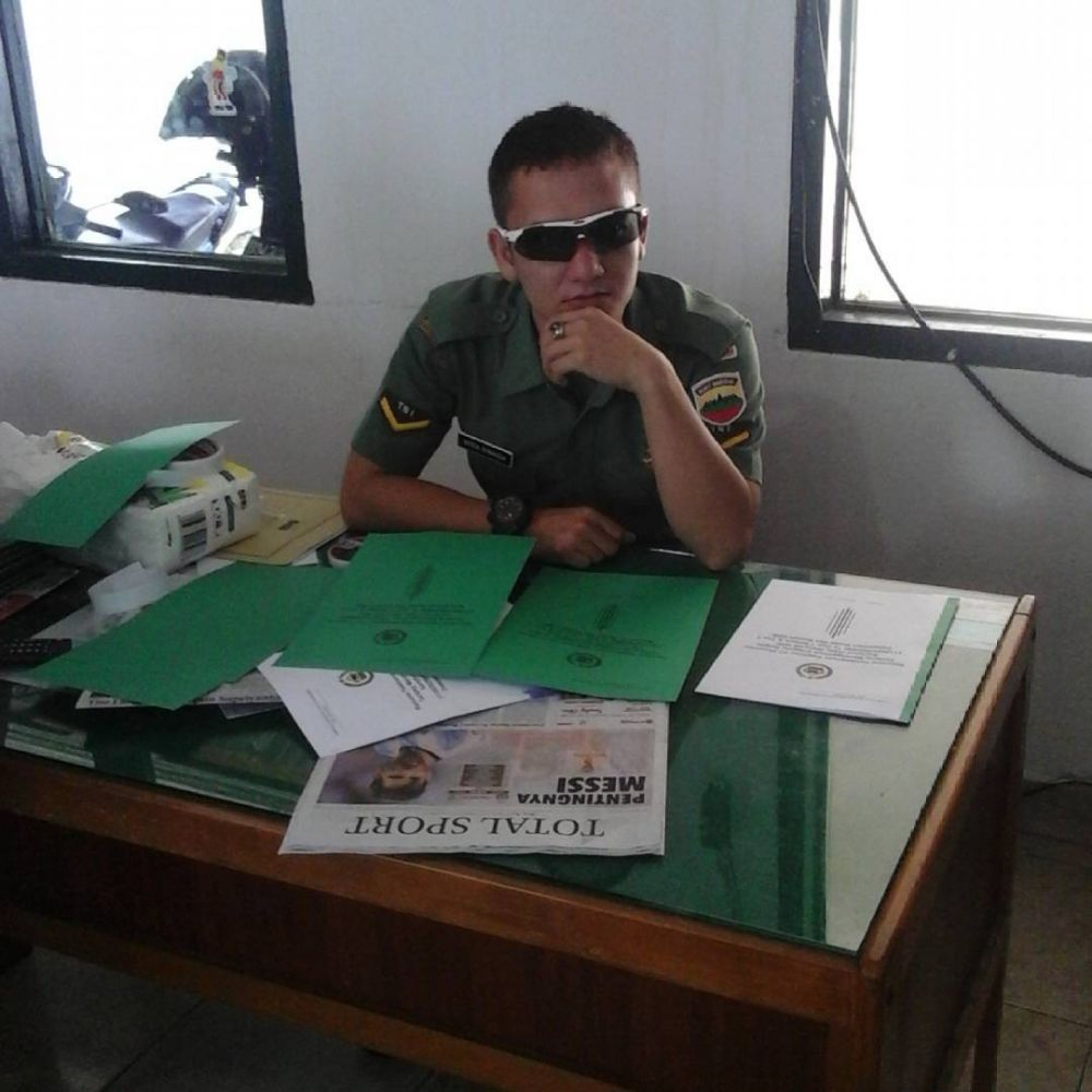 5 Foto anggota TNI yang pukul polisi, suka bergaya di medsos