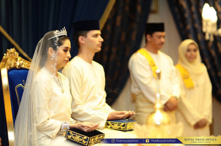 11 Foto pernikahan sederhana putri Sultan Johor, maskawin Rp 70 ribu