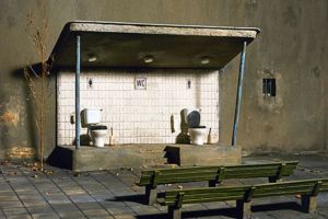 15 Karya miniatur ini punya makna yang nyindir banget