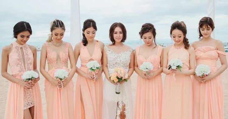 Tak melulu high heels, 12 flat shoes ini bisa dipakai ke wedding party