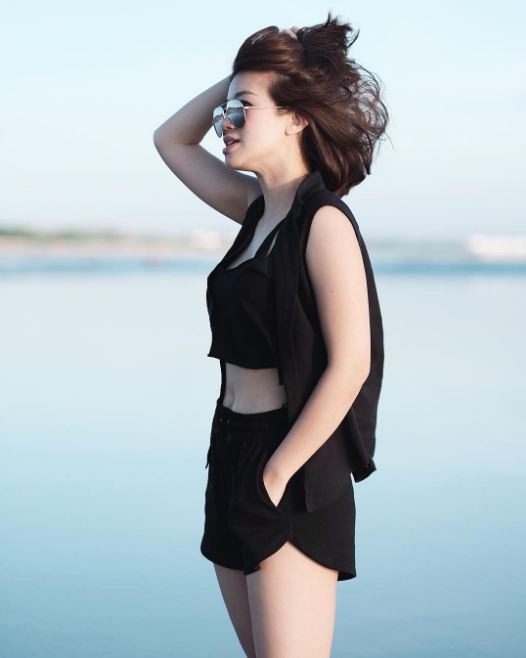 Sudah dikaruniai 2 anak, keseksian 5 seleb cantik ini body goals abis