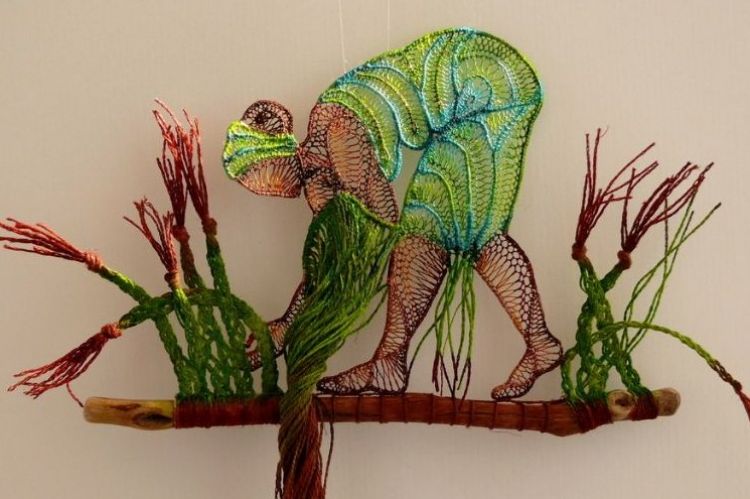 15 Karya seni gabungan hasil rajut dan kayu ini dijamin bikin melongo