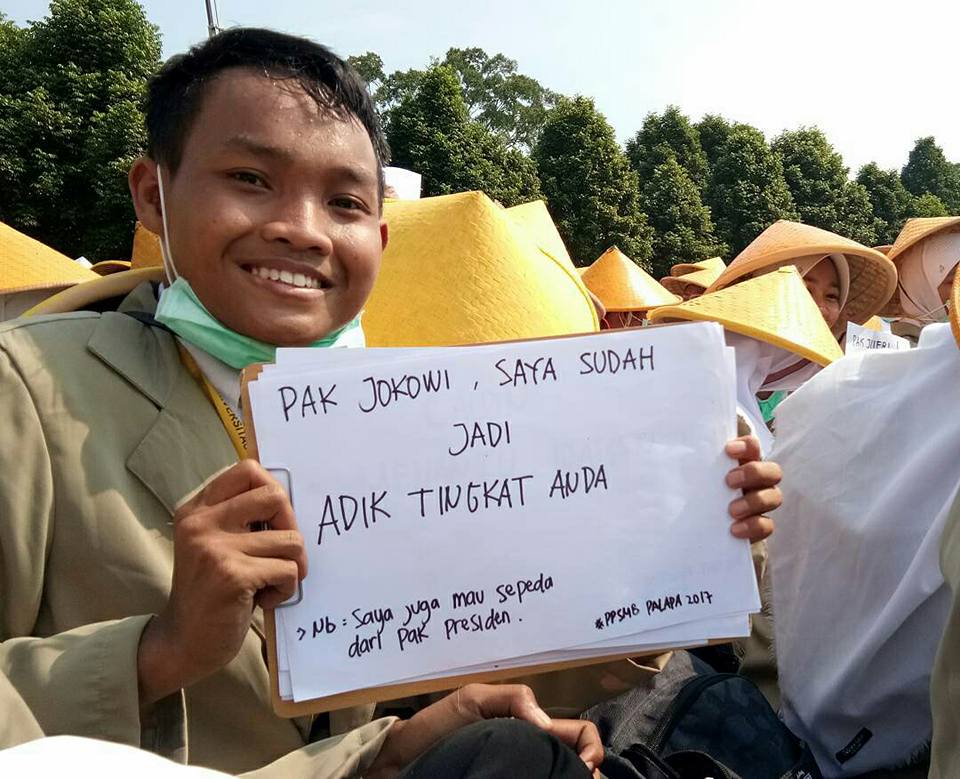 15 Tulisan kocak mahasiswa UGM saat PPSMB 2017, mantap jiwa!