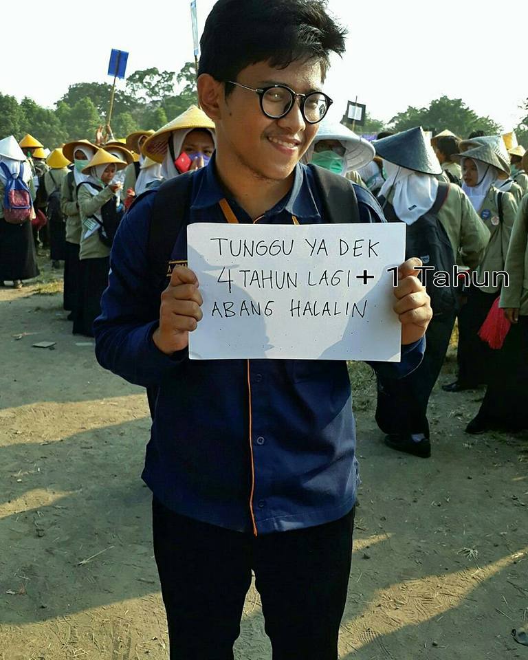 15 Tulisan kocak mahasiswa UGM saat PPSMB 2017, mantap jiwa!
