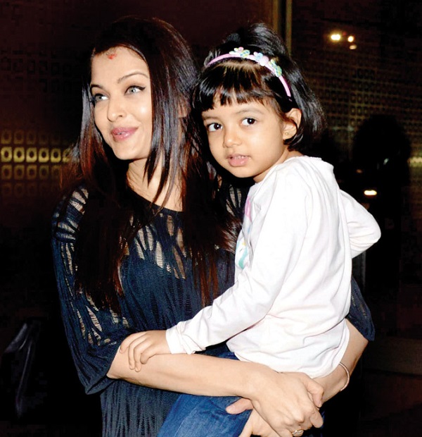 10 Gaya Aishwarya Rai & putrinya saat ketemu paparazzi ini tuai pujian