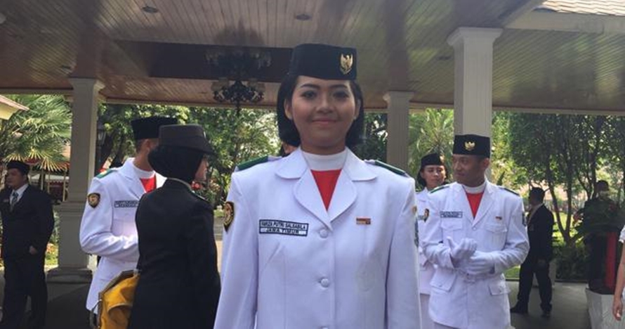 6 Potret cantiknya Fariza Putri Salsabila, gayanya ada yang centil lho