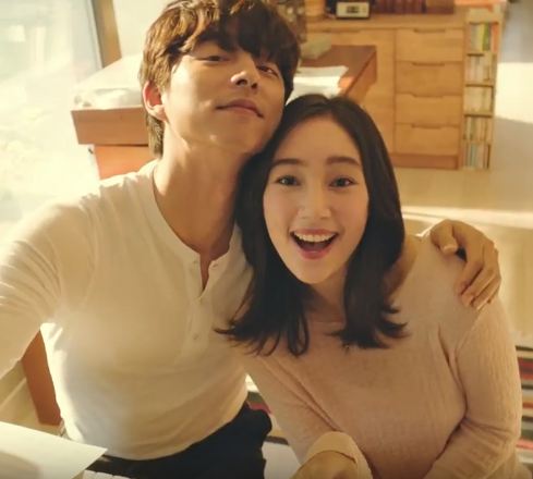 Adu akting di iklan smartphone, Gong Yoo peluk mesra Tatjana Saphira