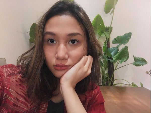 8 Potret manisnya Mayzura Munaf, adik Sherina yang tak kalah memesona