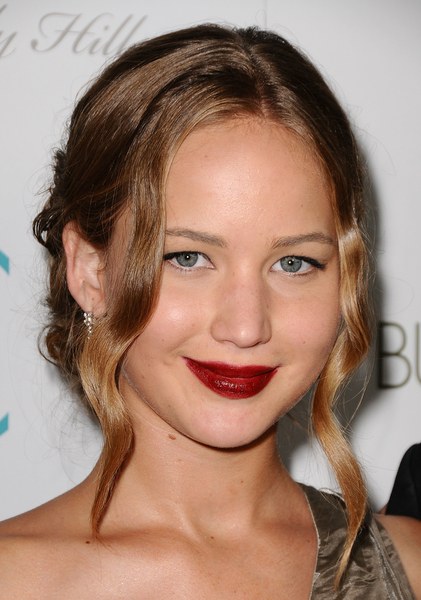 Ini 15 foto perubahan Jennifer Lawrence, selalu tampil memesona