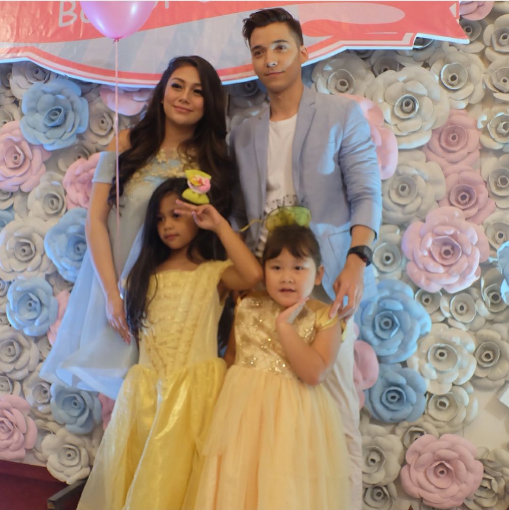 12 Potret kemeriahan baby shower Celine Evangelista-Stefan William