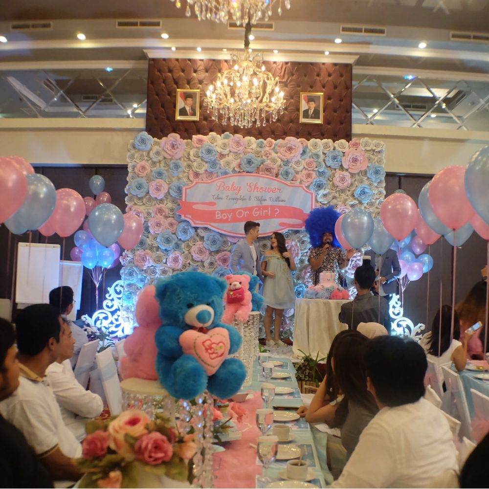 12 Potret kemeriahan baby shower Celine Evangelista-Stefan William