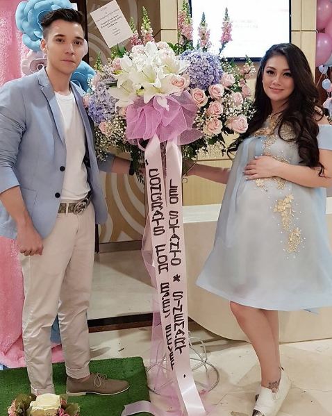 12 Potret kemeriahan baby shower Celine Evangelista-Stefan William