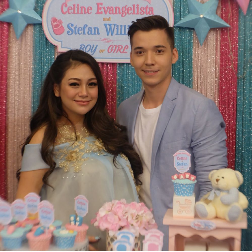 12 Potret kemeriahan baby shower Celine Evangelista-Stefan William