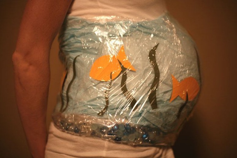 12 Foto ibu hamil dengan kostum unik, ada-ada aja nih