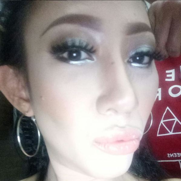 8 Potret Dewi Sanca terkini usai operasi plastik, makin cantik nggak?