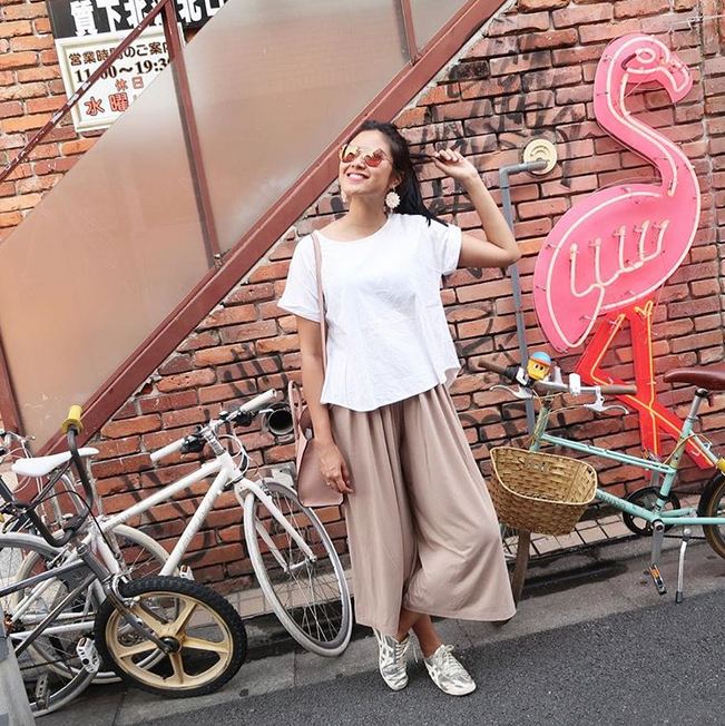 Perut membesar, 10 gaya Zivanna Letisha saat hamil ini tetap stylish