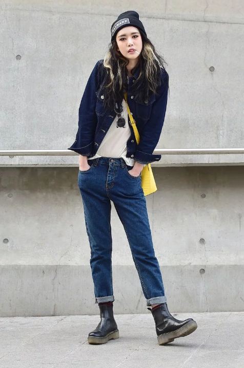 10 Inspirasi berpakaian ke konser musik ini cocok buat cuaca Indonesia