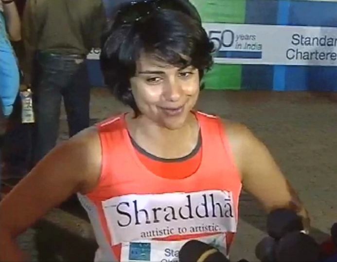 Tak terungkap ke publik, 10 seleb Bollywood ini rupanya senang beramal