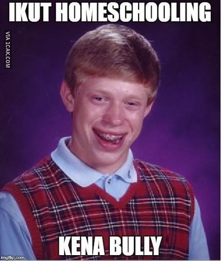 15 Meme 'Bad Luck Bryan' ini ngenes tapi bikin cekikikan