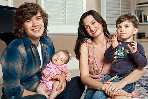 Kabar Hanson bersaudara, anak band tenar 90an yang kini bapak-bapak