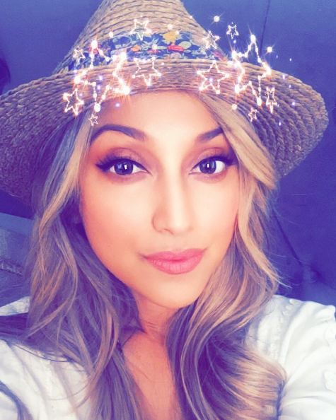 10 Potret kehidupan Tia Azhari di AS, keluarga Azhari yang bukan artis