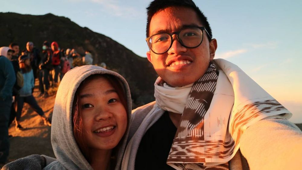 10 Potret kemesraan Kaesang Pangarep dan sang kekasih, kapan nikah?