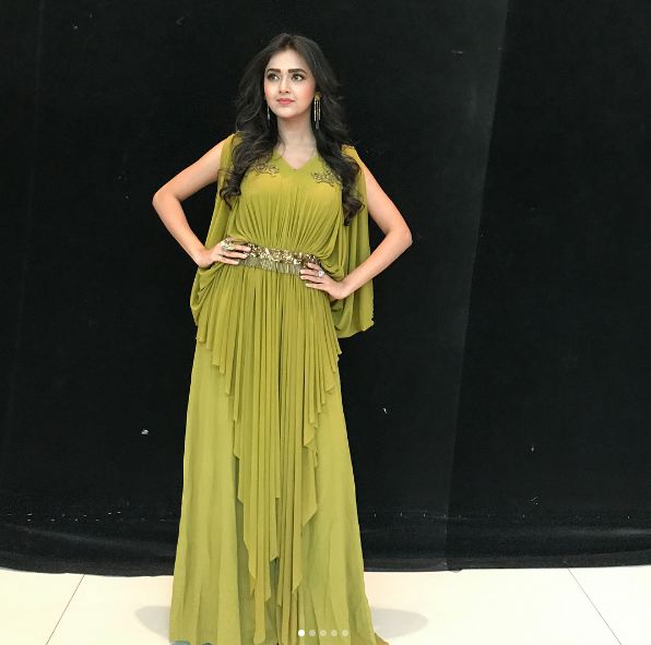 10 Potret Tejaswi Prakash, si cantik Ragini di sinetron Swaragini