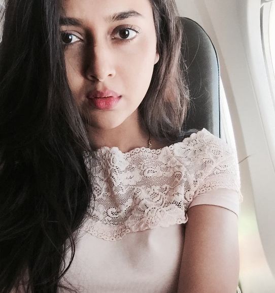 10 Potret Tejaswi Prakash, si cantik Ragini di sinetron Swaragini