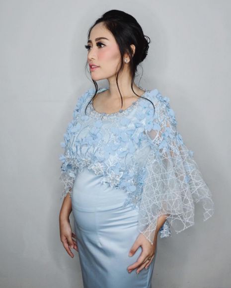 7 Bukti Rachel Vennya tetap eksis meski tengah hamil besar