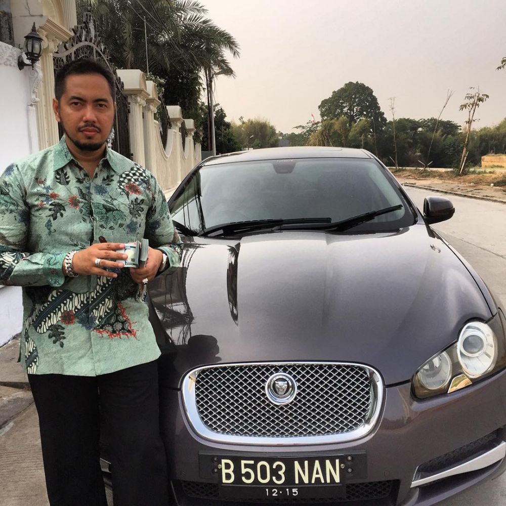 Jadi pengacara kondang, ini 9 koleksi kendaraan mewah Sunan Kalijaga