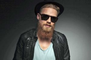 Ini rahasia tumbuhkan jambang hitungan hari, tampil hipster abis