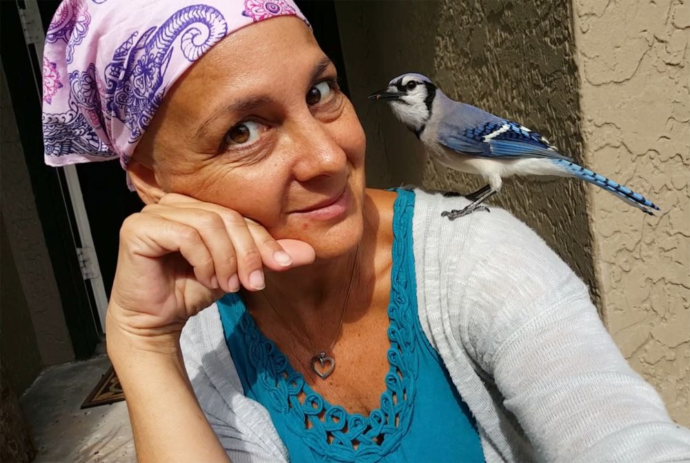 10 Momen haru burung balas budi ke wanita yang dulu menyelamatkannya