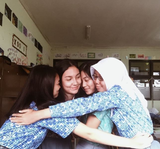 Jadi obrolan hangat netizen, ini 10 potret cantik adik Tsania Marwa