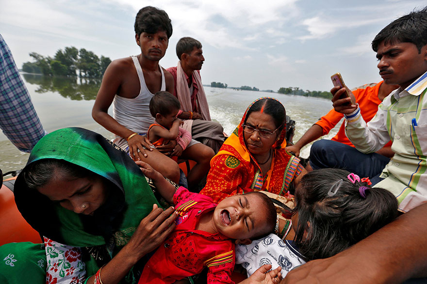 20 Potret menyentuh kawasan Asia Selatan usai dilanda banjir dahsyat
