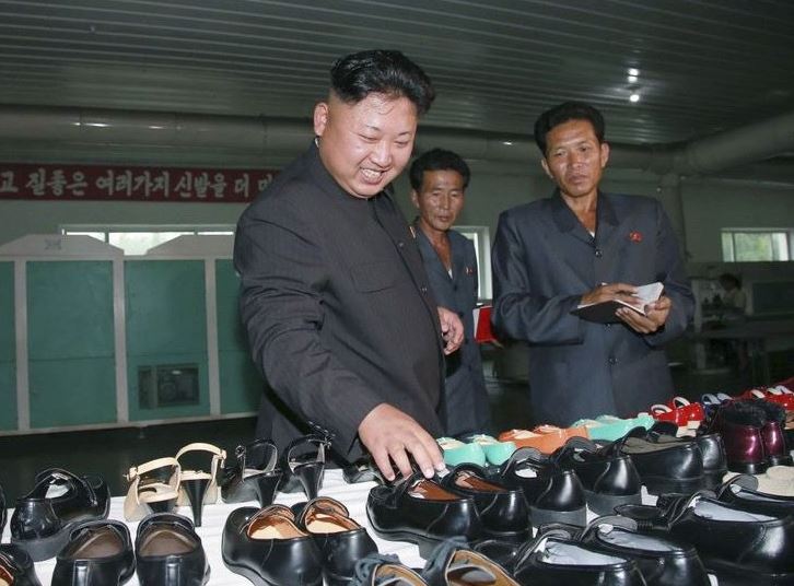 Begini gayanya jika Kim Jong-un belanja 10 barang rumah tangga di mal