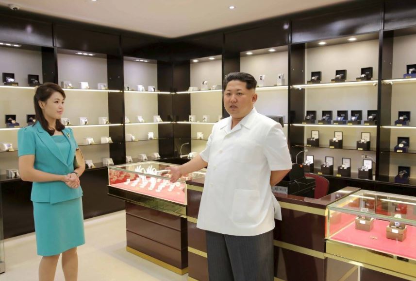 Begini gayanya jika Kim Jong-un belanja 10 barang rumah tangga di mal