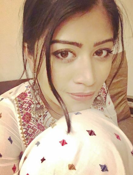 Donna Munshi, si seksi yang debut bareng Irrfan Khan di film Karwan