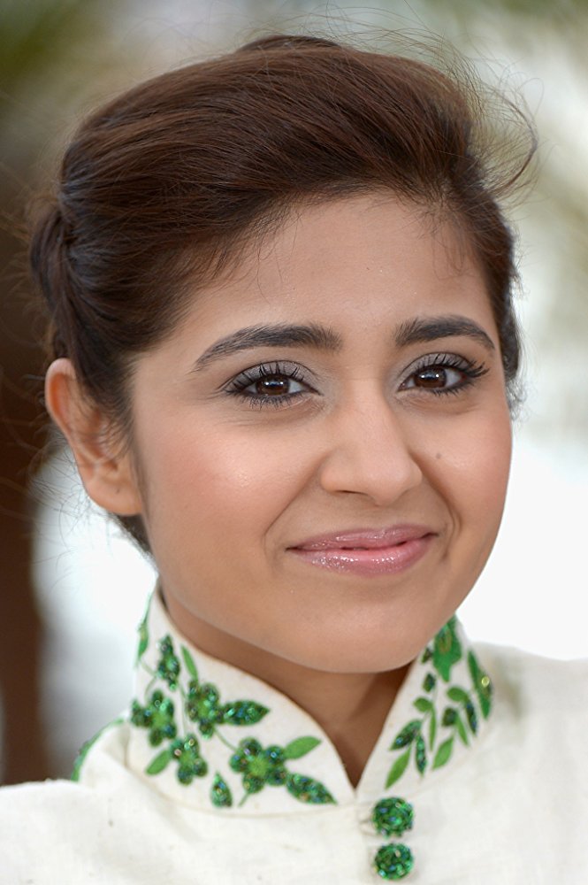 Shweta Tripathi, aktris usia 30an ini penampilannya tampak muda banget