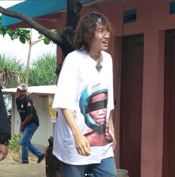 10 Potret keseruan Lee Kwang-soo syuting di Pantai Timang Yogyakarta