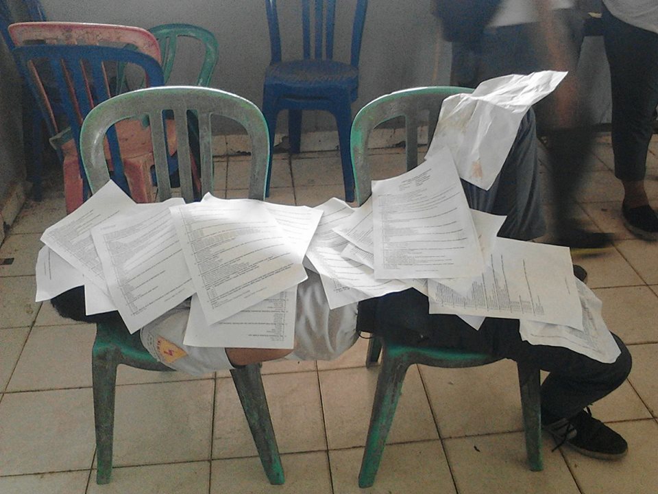 10 Keusilan anak sekolah saat temannya tidur di kelas, ampun dah